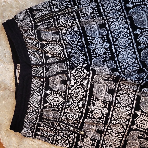 Black & White Aztec Joggers - Picture 2 of 6